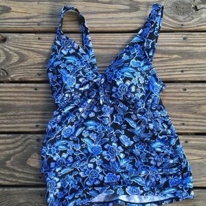 Beach Bump by Motherhood Maternity Bathing Suit Top